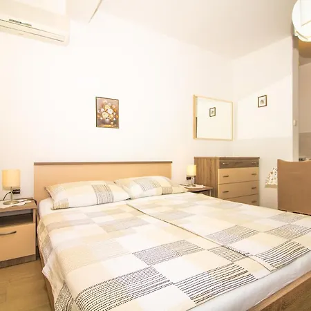 Renata Appartement *